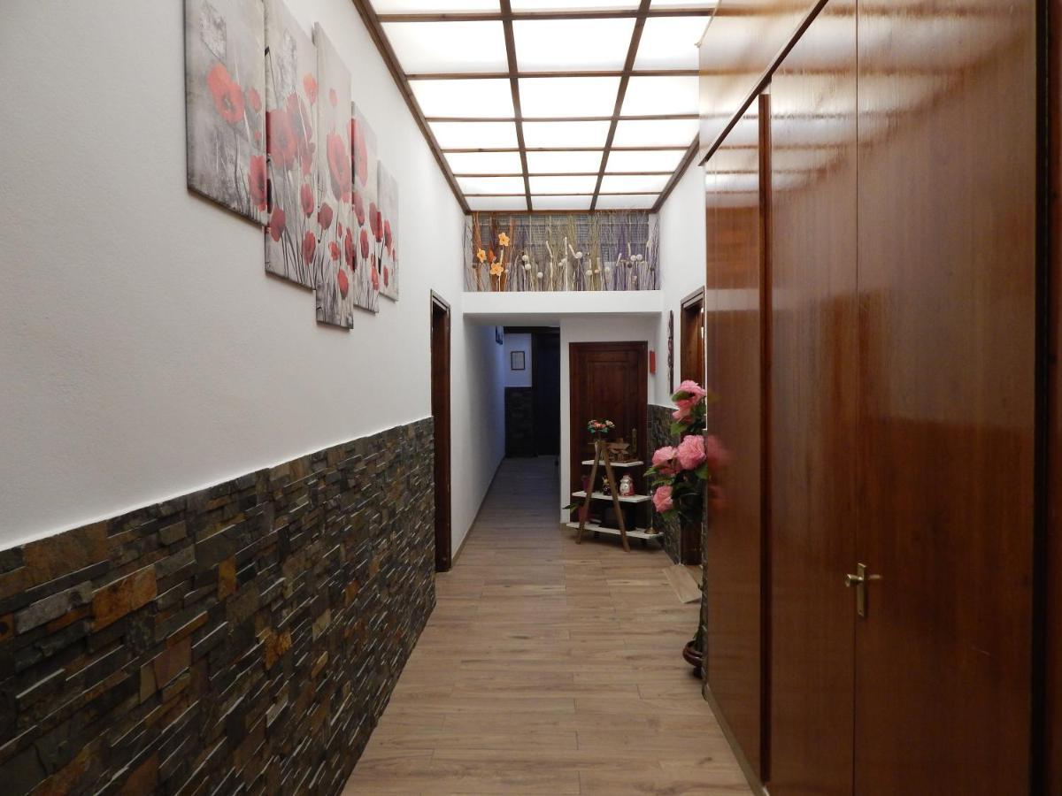 Hostal Can Josep Sort Exterior foto